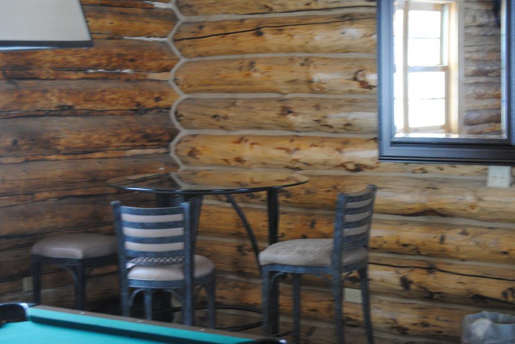 Medicine Bow Lodge Tenmile ภายนอก รูปภาพ